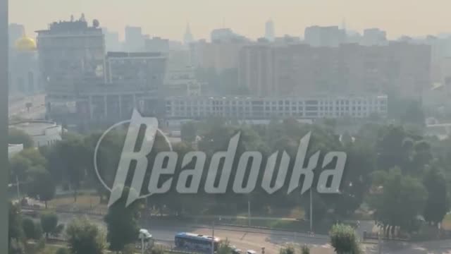 ΠΝΙΓΕΤΑΙ ΣΤΟΥΣ ΚΑΠΝΟΥΣ Η ΜΟΣΧΑ