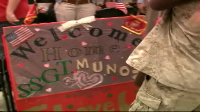 Surprise military homecoming will absolutely melt your heart