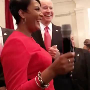 SO COVID19 DISAPPEARED BUT 200,000+ PEOPLE DIED THROUGH