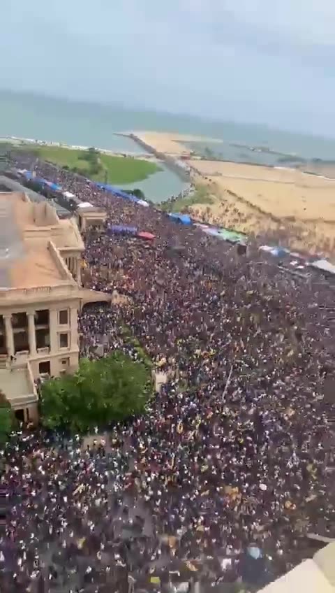 Spain 🇪🇸 | 👀 (God Bless Patriots) WWG1WGA