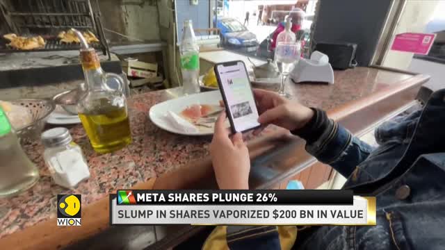Meta shares plung 26% , Facebook reports a decline on daily users.