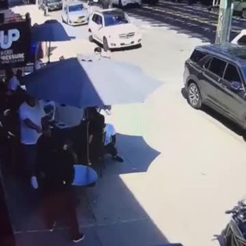 Armed gunmen rob New York coffee shop customers across from 'police defunding' Councilwoman