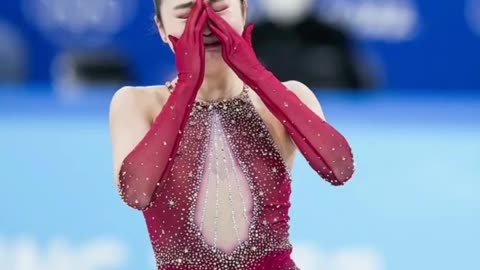 -US - Born Chinese Figure Skater ZHU YI Falls Again and Break Down in Tears _ Beijing 2022