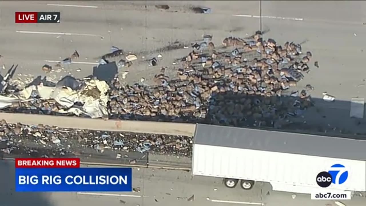 Hundreds of boxes of raisins spill onto 2 Freeway in La Cañada Flintridge after big rig crash