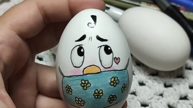 Desenhando no ovo