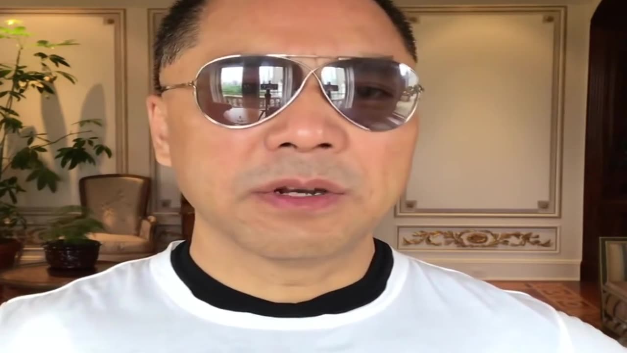 20180513文贵先生视频：成就人生 #最重要三个人—— #北京军区炮兵部部长，将军90多，还健在！太太非常优秀，两个儿子。被文化大革命折腾惨了，几十年前手术胃五分之四，活到今天不容易。