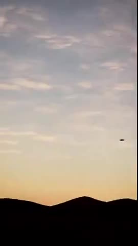 Three UFO’s over the Nevada desert