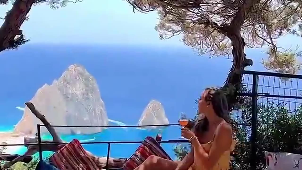 Interesting tourist attractions look beautiful