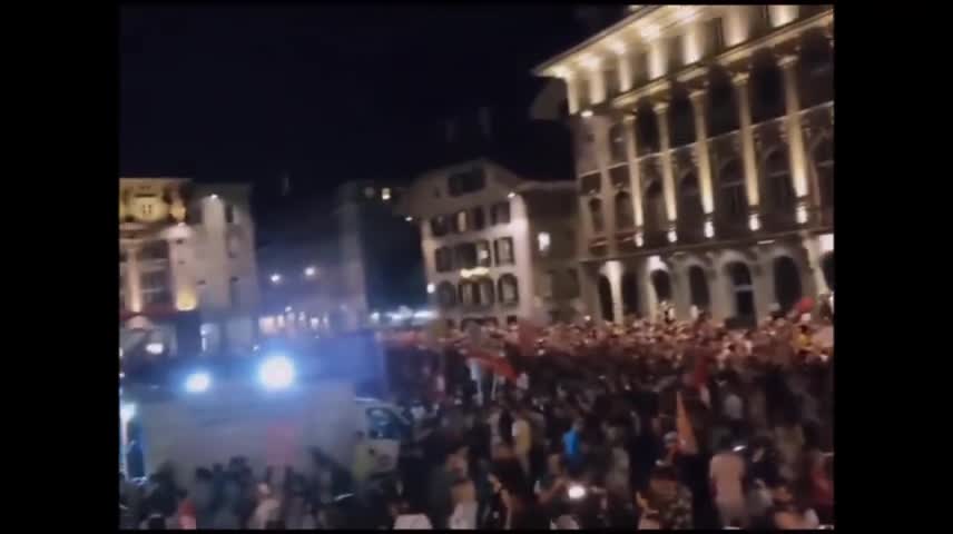 Suiza protesta en las calles contra la timo vacunación y el pasaporte Covid