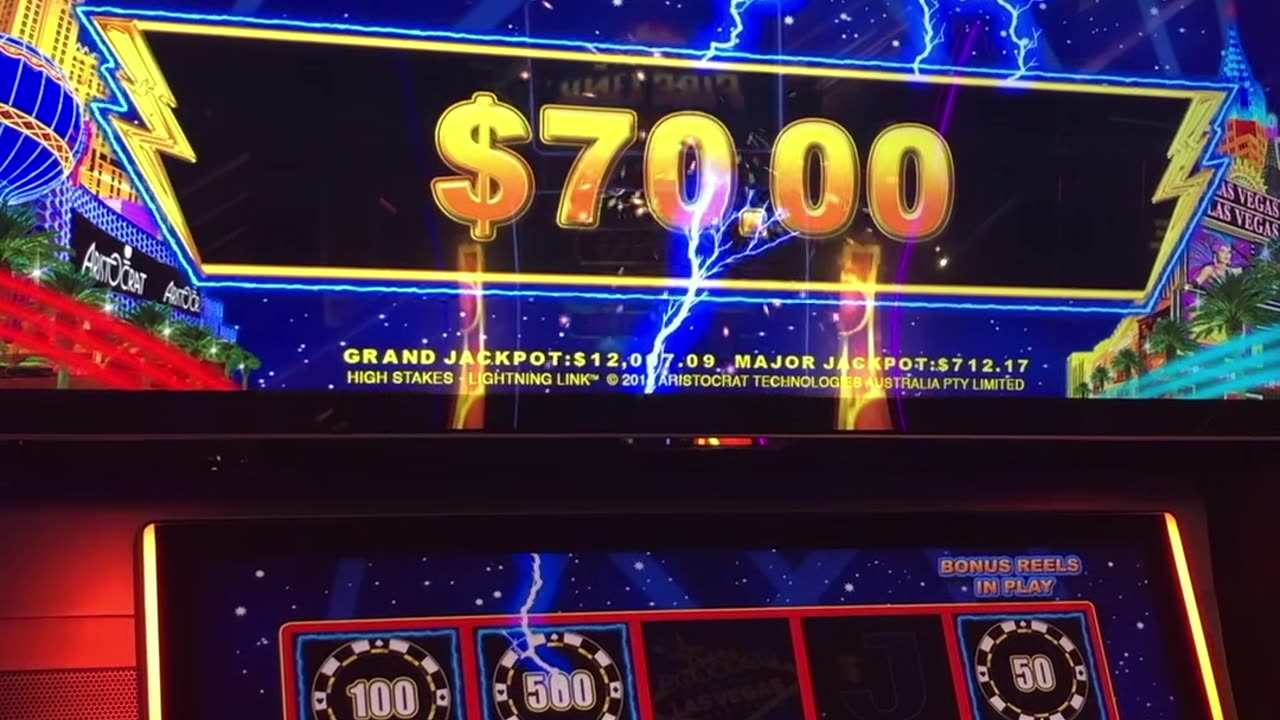 CHIPS TO THE MOON!!! #slots #casino #slotmachine #slotwin #jackpot #bonusfeature #casinogame #gamble