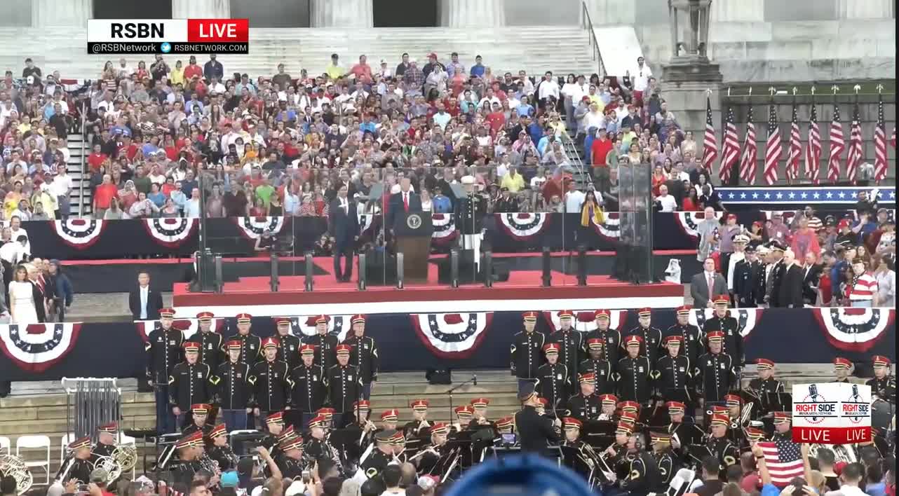 PRESIDENT TRUMP'S SALUTE TO AMERICA SPEECH 7/4/19