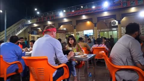 Pakistan Street Food at Night!! Vegans Won’t Survive Here!!-9