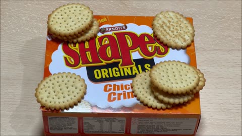 Arnotts Chicken Crimpy Shapes Product vs Packshot