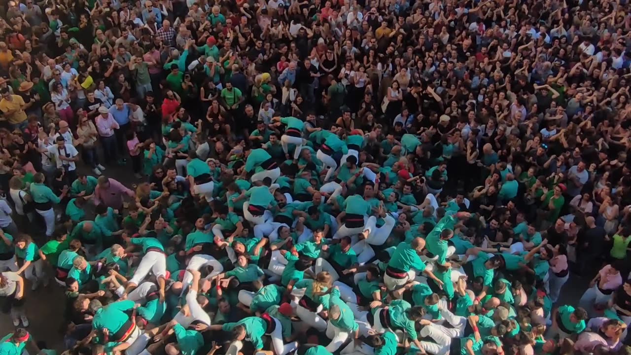 A Human Tower 9 People Tall