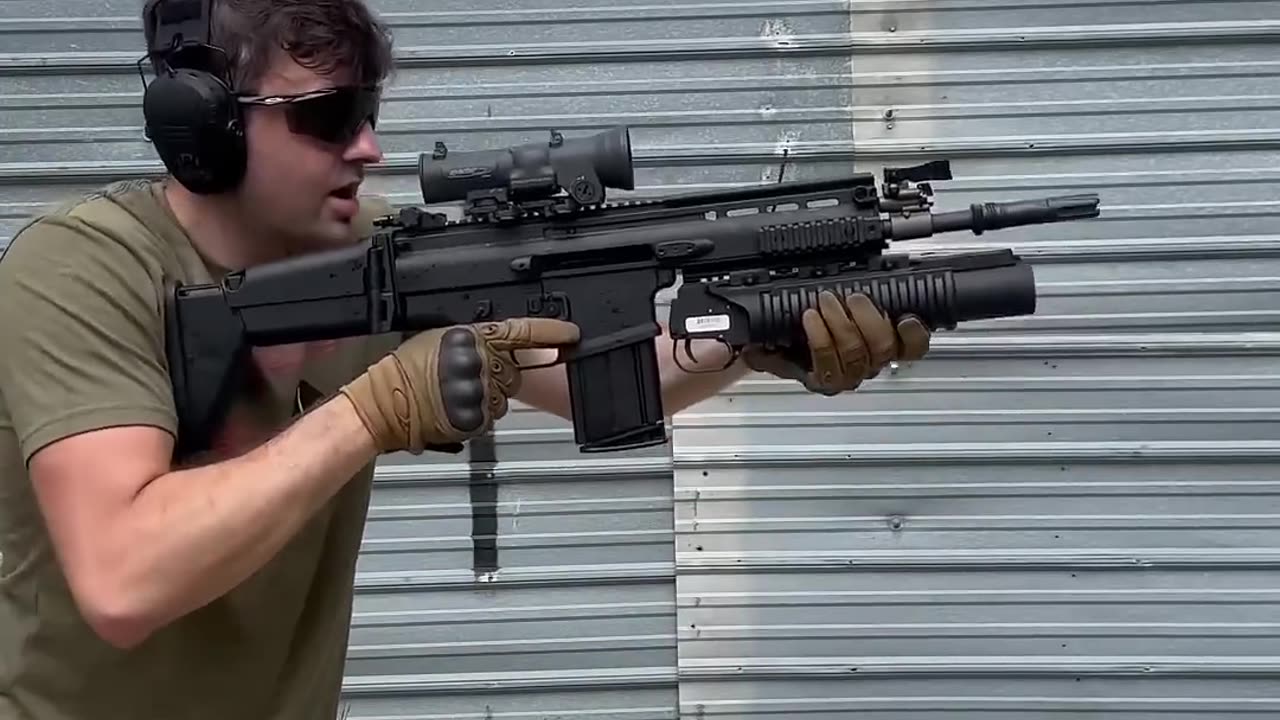 Scar 17 cQC with LMT M-203