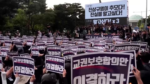 South Korean teachers rally after colleague's death