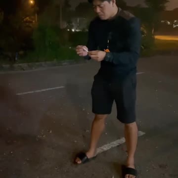 Teach you how to light the firework