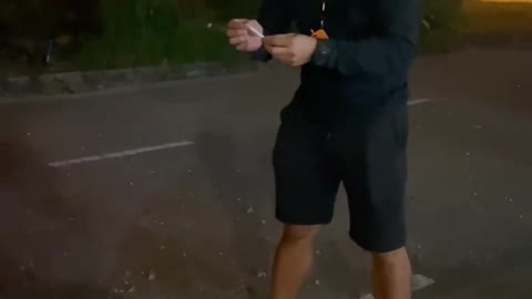 Teach you how to light the firework