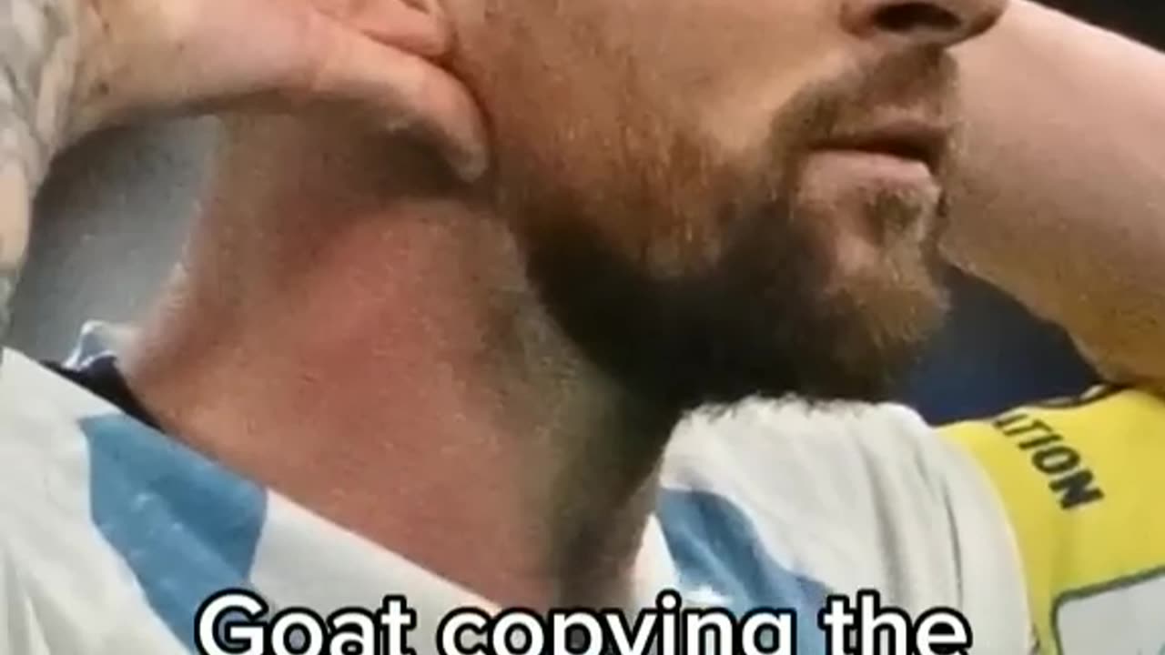 Messi copy ronaldo