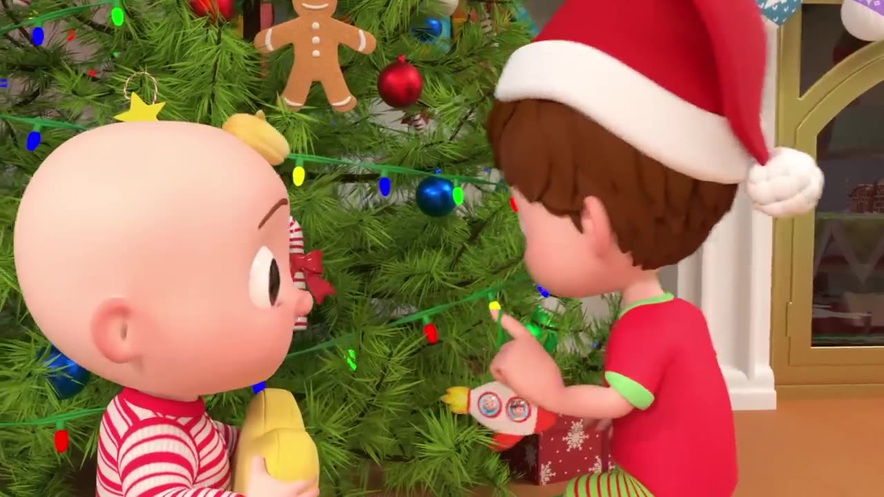 Hide and Seek in the Snow ☃️ + More Christmas Songs!🎄| Xmas CoComelon | Nursery Rhymes & Kids Songs