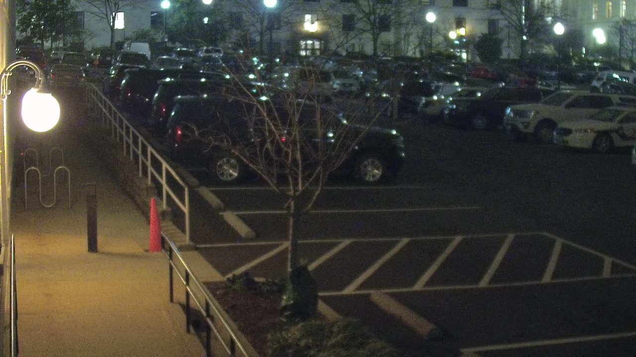 1671HQOB01NorthwestWalkway_2021-01-06_04h01min37s287ms.mp4