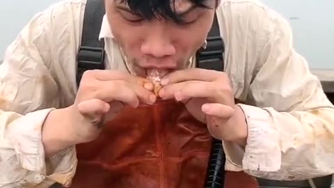 SEAFOOD MUKBANG #seafoodmukbang #seafoodasmr #mukbangseafood #eating ##fyp #asmrvideo