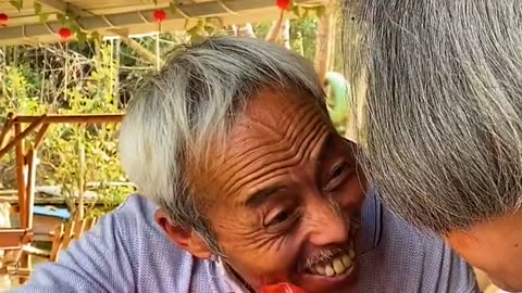 Laughter video chinese