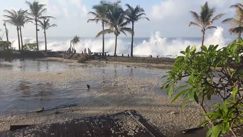 Tsunami Bali na Indonésia