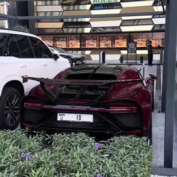 Burgundy Bugatti Chiron Pur Sport #car #supercar #hypercar #bugatti #chiron #rare #luxury #limited