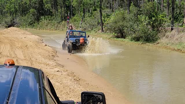 Redneck mudpark fun