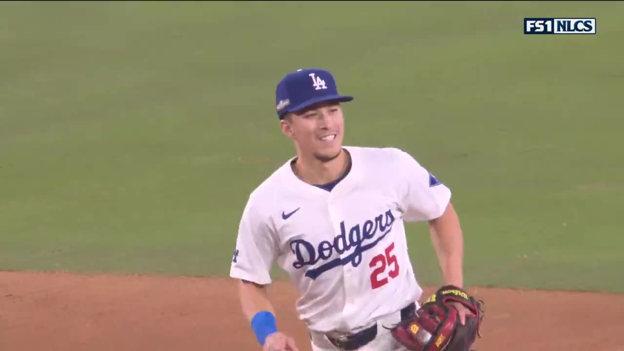 MLB - The winning moment for the @Dodgers! #NLCS