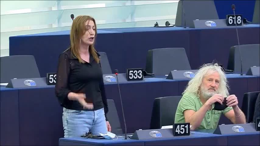 MEP Clare Daly: The EU's feigning of sympathy for Ukraine makes me sick.