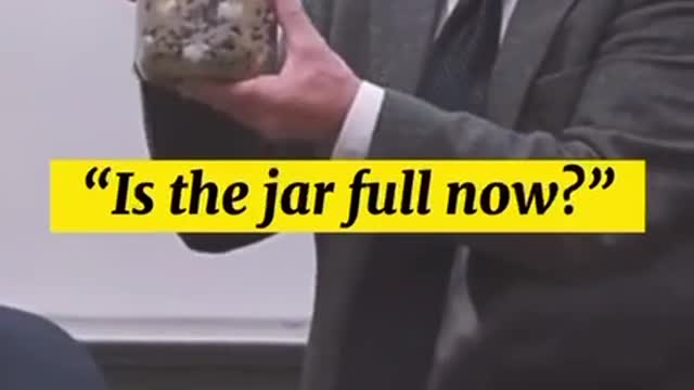 Is this jar full?