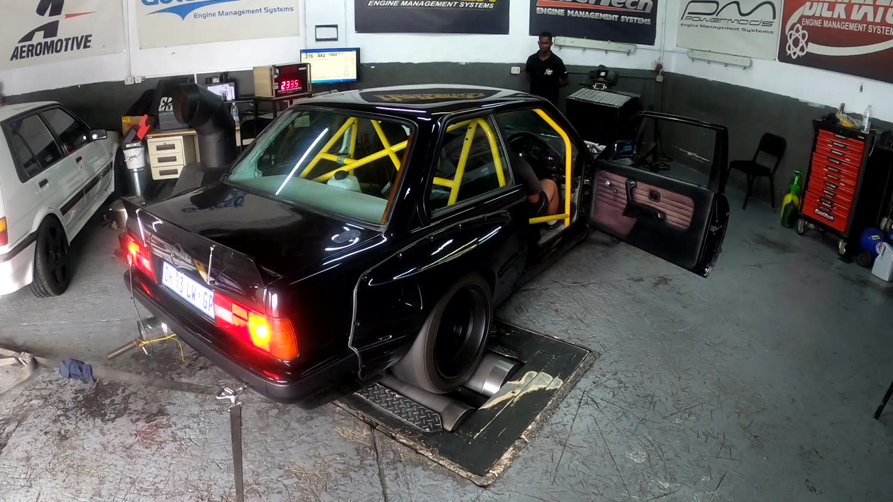 Widebody e30 TURBO - JZ powered - Hits the rollers then blows up