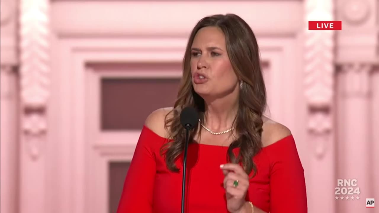 RNC HIGHLIGHT: SARAH HUCKABEE SANDERS HONORS TRUMP