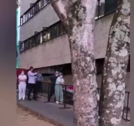 Una persona cayó del segundo piso de una clínica en Bucaramanga