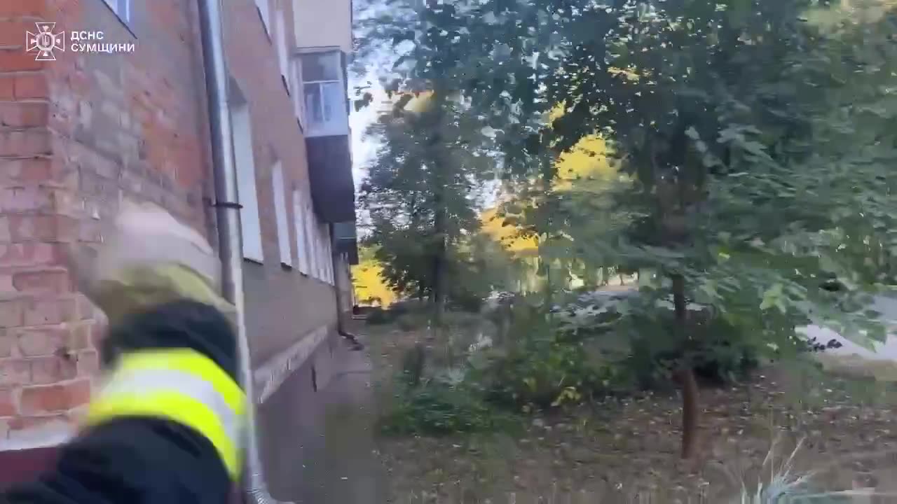 🙏😔 The State Emergency Service showed a repeated Russian strike by