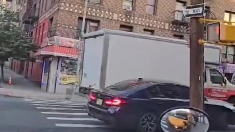 Theft wheels in daylight