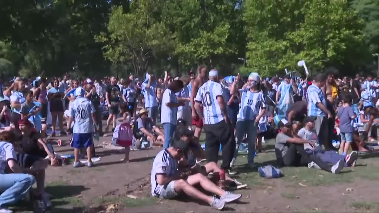Fans in Buenos Aires go wild as Argentina open score against Croatia | AFP
