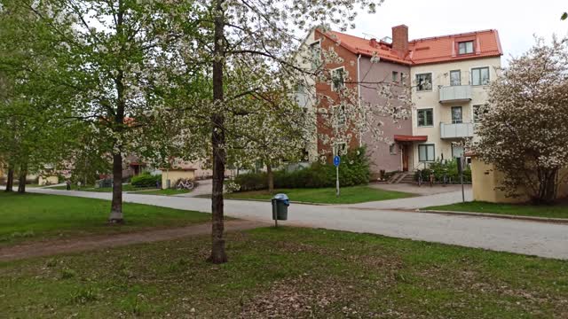 Promenad vid Stjärnhusen. Rosta i Örebro 11 Maj 2022