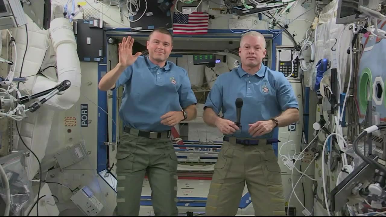 ISS Astronauts Appear in the House