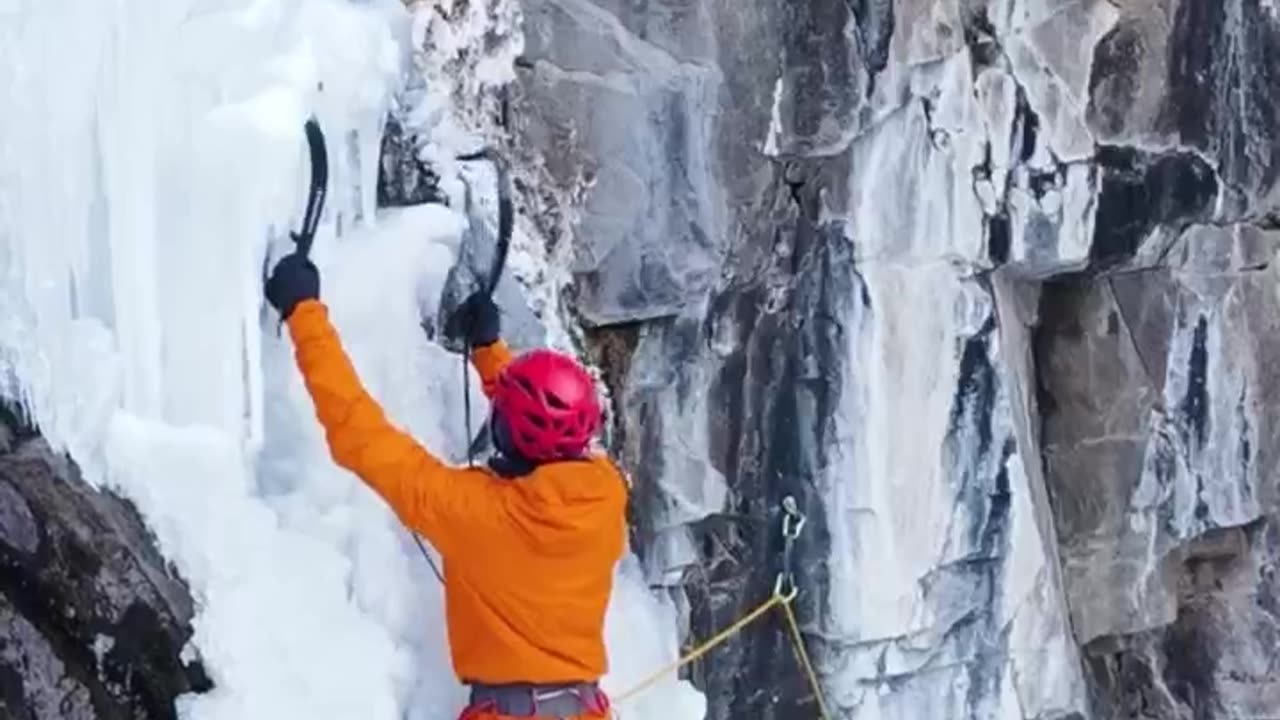 🧗‍♂️❄️Ice Climbing a Majestic Frozen Waterfall in the Mountains of Almaty! 🧗‍♂️❄️