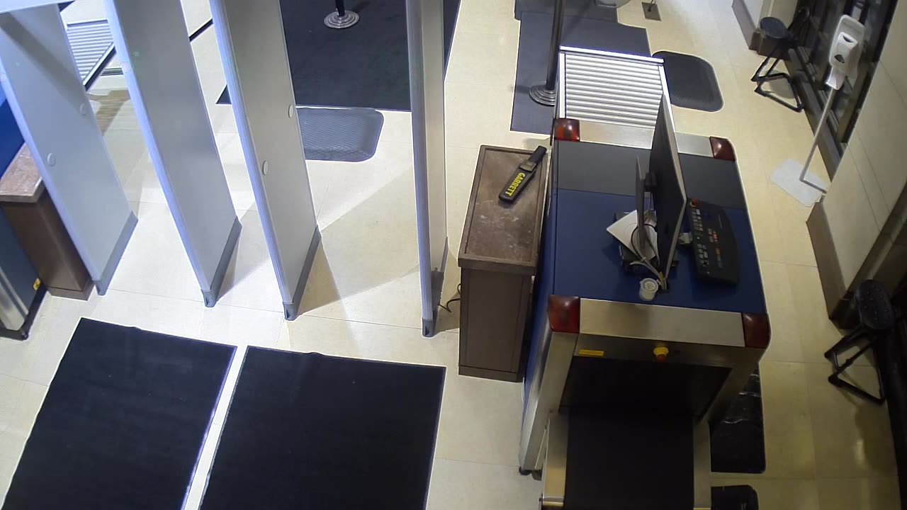 7153CVCULSScreeningLane4_2021-01-06_03h40min00s917ms.mp4