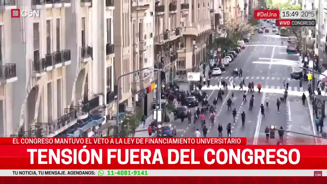 Chaos on the streets of Buenos Aires as socialists protest against President Javier Milei