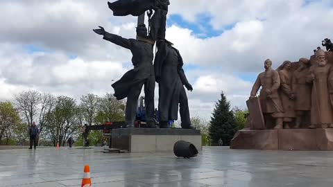 Dismantled People’s Friendship Arch monument