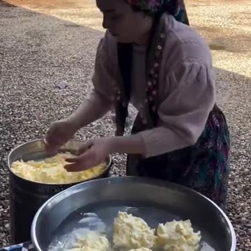 Butter vs thandori kulcha vs honey vs yougurt tasteria