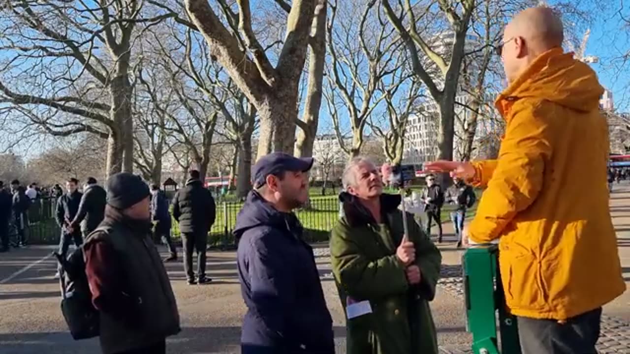 Heiko asks why I come to Speakers Corner