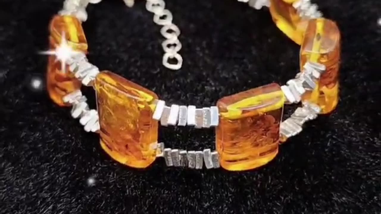 GN-20241029-02 Natural pearls and precious natural amber beads S925 silver fashion bracelet