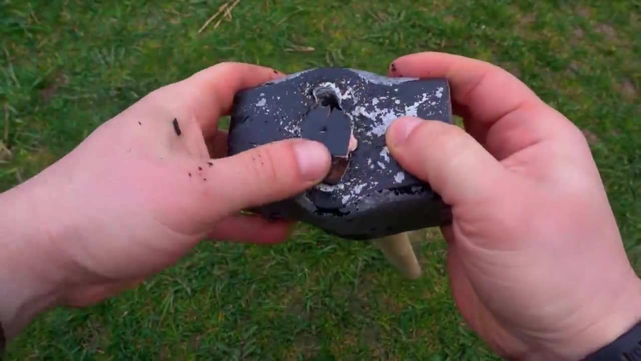 Hydraulic Press vs Axe