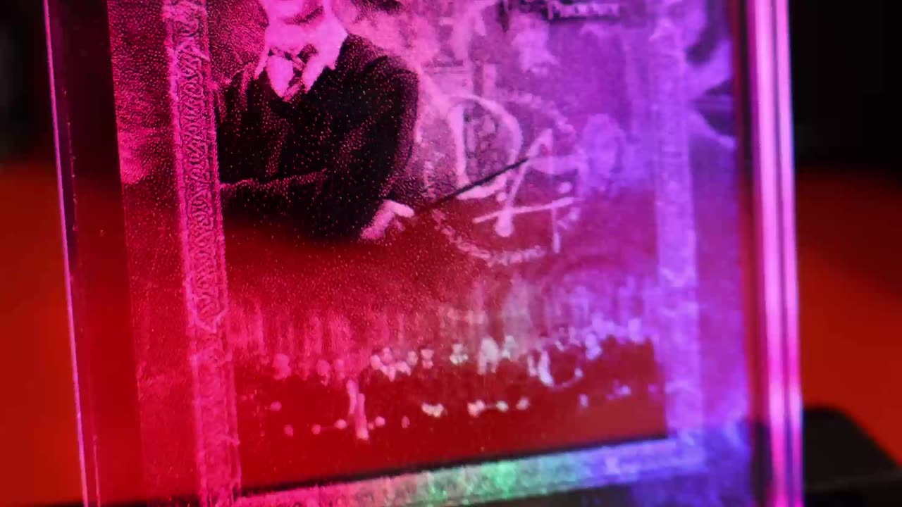 This Dumbledore's Army Glass Topper Is GORGEOUS #harrypotter #cardcollector #artbox #glasscase